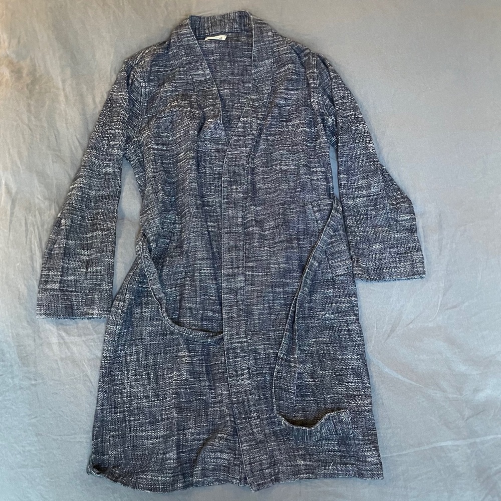 Taylor Stitch M Robe in Indigo Slub